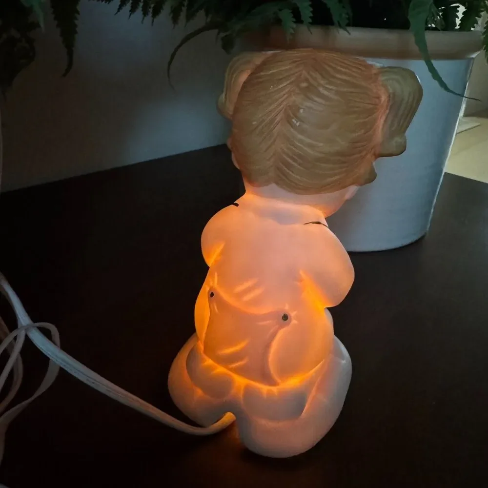 Vintage Lefton Praying Girl Night Light 6626 Porcelain Kneeling Figurine 6 Inch